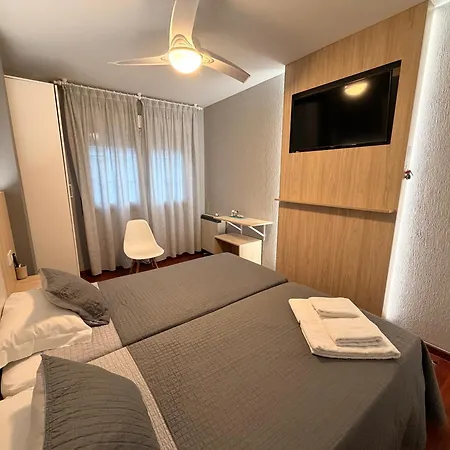 Atenea & Via Romana - Grupo Arcanos Guest house